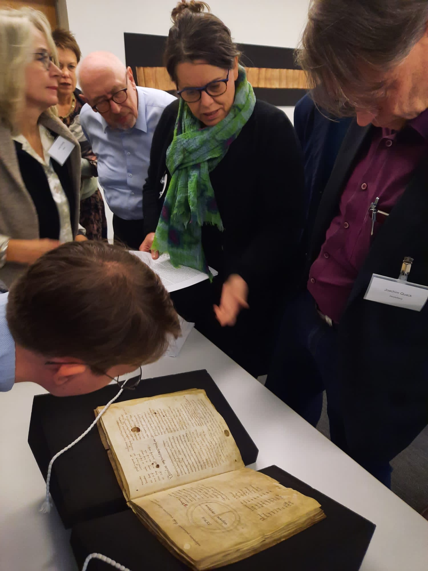 Präsentation der Handschrift Basel, UB, Cod. F III 15a. Foto: Aletta Leipold